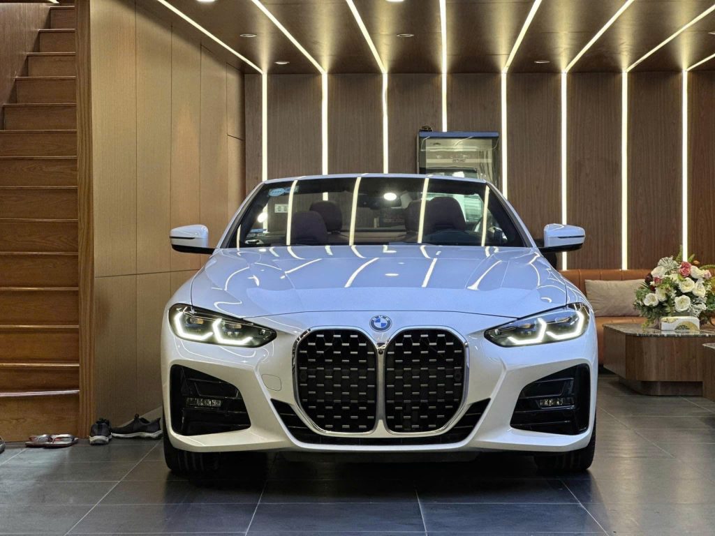 BMW 430i trắng đỏ